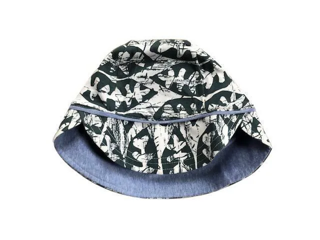 3 x Bonds Baby Reversible Hat - Kids Boys Girls Stretchies Sun Blue Batik Leaf