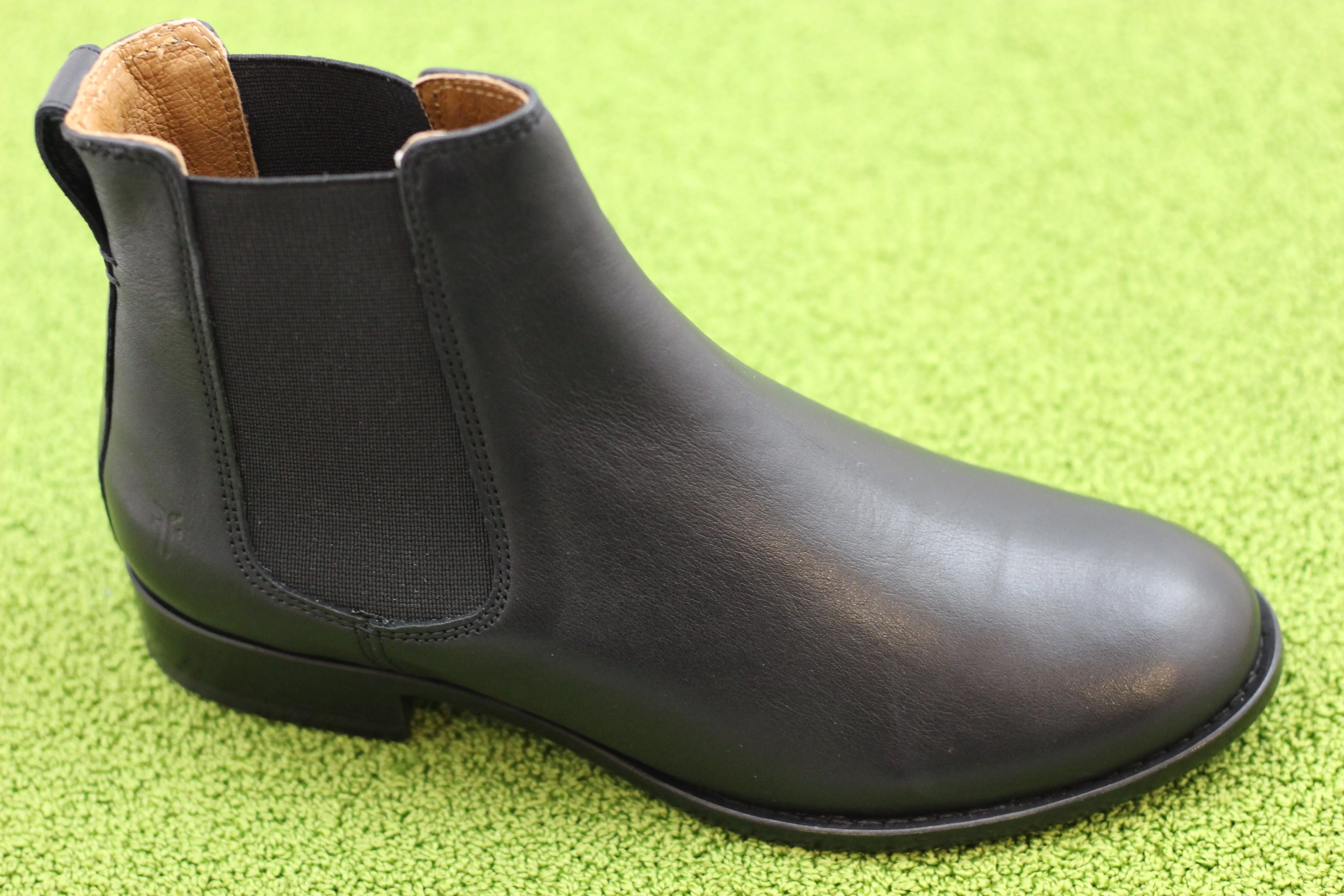 Women's Carly Chelsea Boot - Black Calf